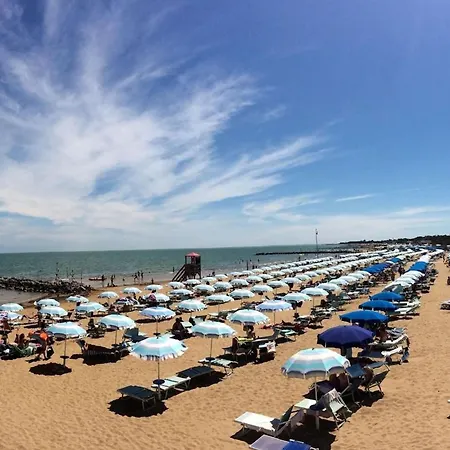 شقة Luminous Flat In Lignano-beahost لينانو سابيادورو