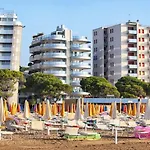 Luminous Flat In Lignano-beahost Апартаменты *