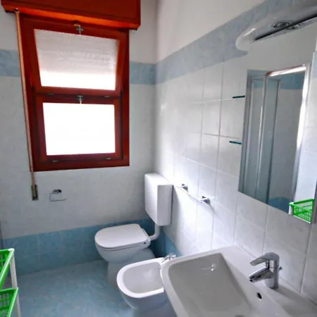 Apartment Luminous Flat In Lignano-beahost *