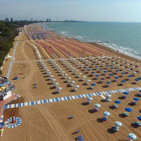 Luminous Flat In Lignano-beahost Apartment Lignano Sabbiadoro